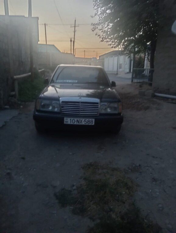 Mercedes 200 E, 2.0 L, 1990 il, 748 000 km — Avtomobillər, Bakı (4)