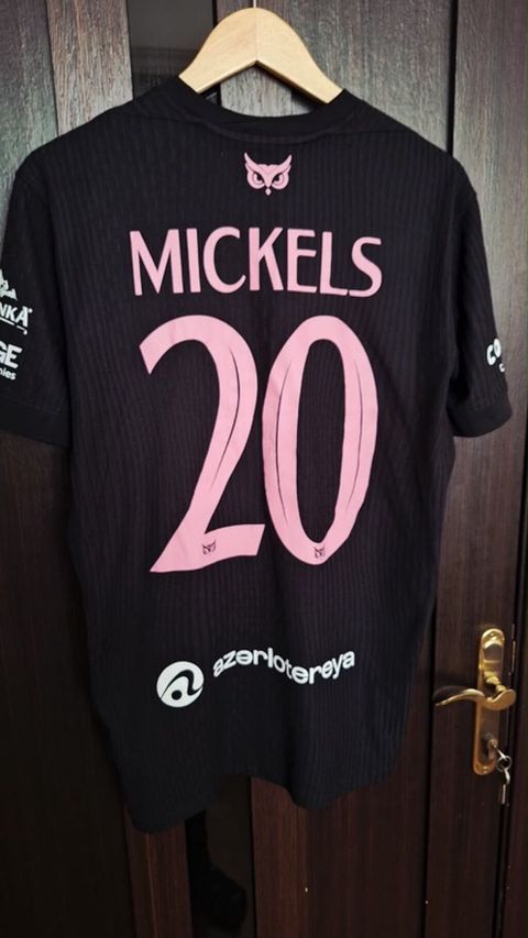 Mickels oyun forması sabah — Bakı