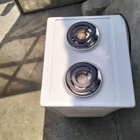 Elektrik sobası Ayrıca dayanan, 2 gözlü, İşlənmiş — Bakı