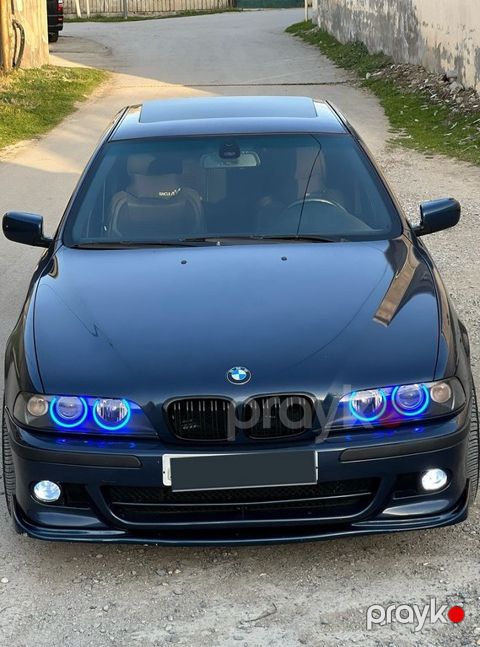 BMW 523, 2.5 L, 2000 il, 275 000 km
