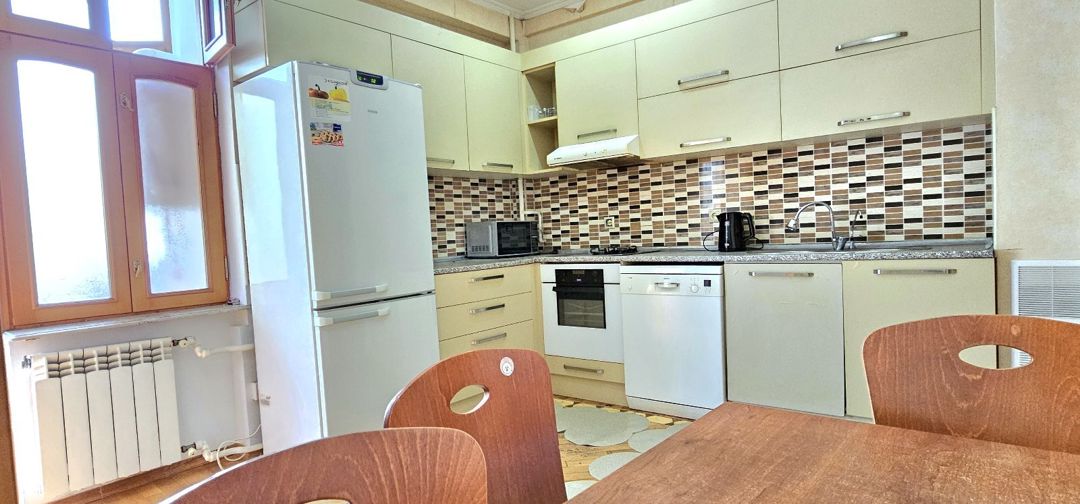 3-otaqlı mənzil kirayə verilir, İçəri şəhər m., 92 m² — Mənzil, Bakı (10)