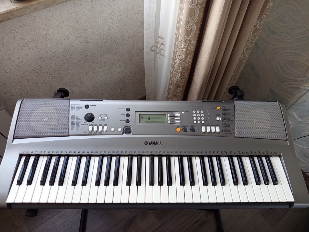 Sintezator Yamaha R300 — Musiqiə alətləri, Bakı (3)
