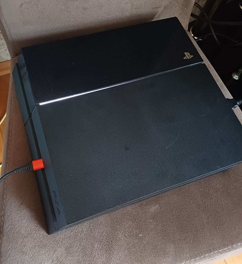 Sony PlayStation 4 (PS4) oyun konsolu Mortal Kombat 11,e-futboll var — Elektronika, Bakı (3)