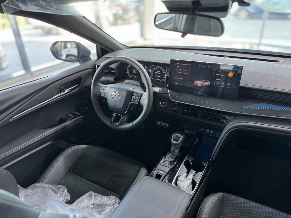 Toyota Camry, 2.0 L, 1 kWh, 2026 il, yeni — Avtomobillər, Bakı (10)