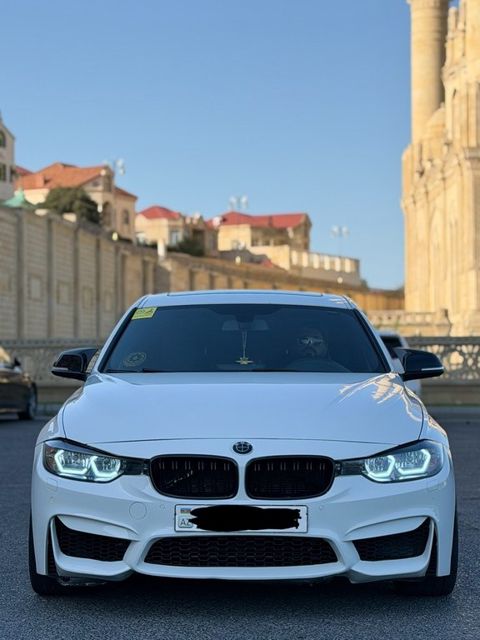 BMW 330, 2.0 L, 2017 il, 123 154 km — Bakı