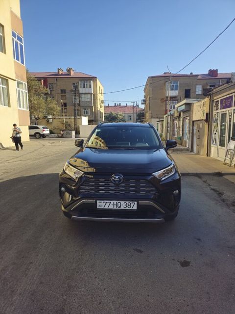 Toyota RAV4, 2.5 L, 1.6 kWh, 2021 il, 128 000 km — Bakı