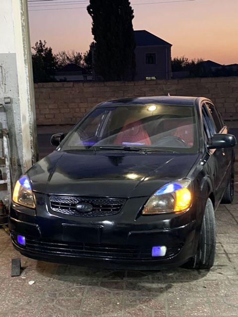 Kia Rio: 1.5 l 2007 il Hetçbek — Digah