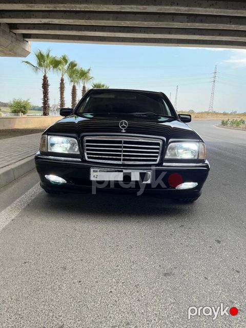 Mercedes C 240, 2.4 L, 1998 il, 300 000 km