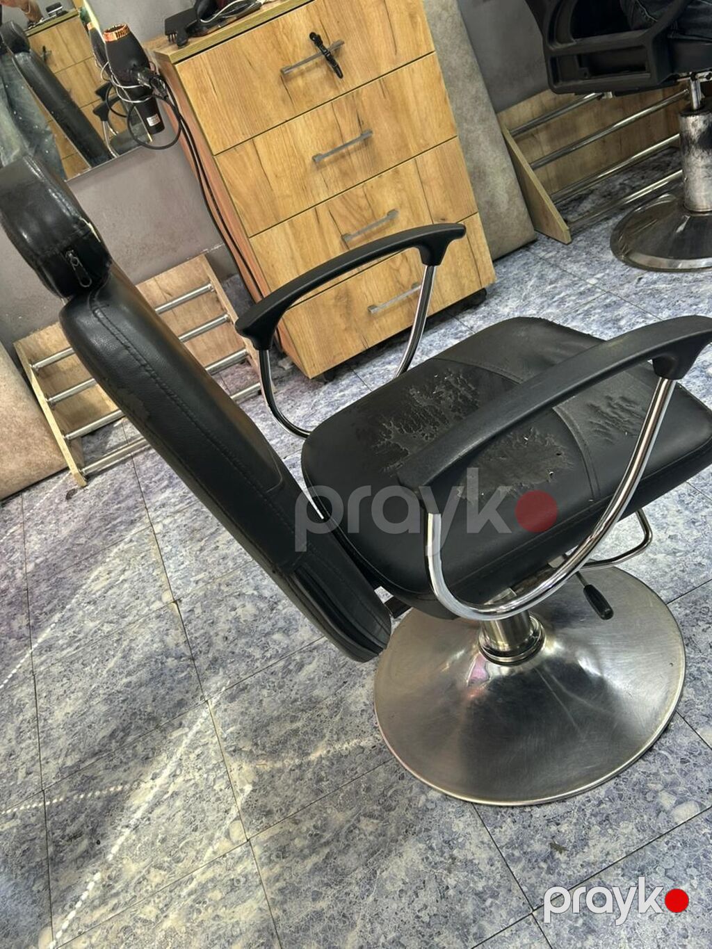 Peşəkar bərbər/kosmetologiya kreslosu - Rəng: qara - Material: süni — Mebel, Digah