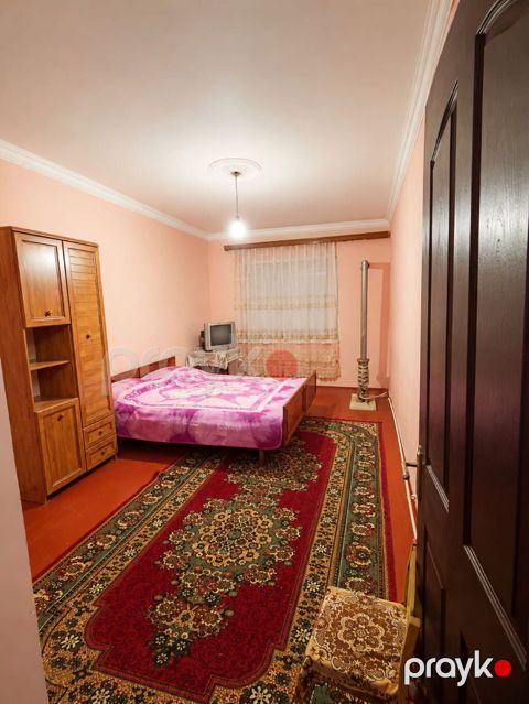 2 otaqlı, 80 kv. m, Orta təmir