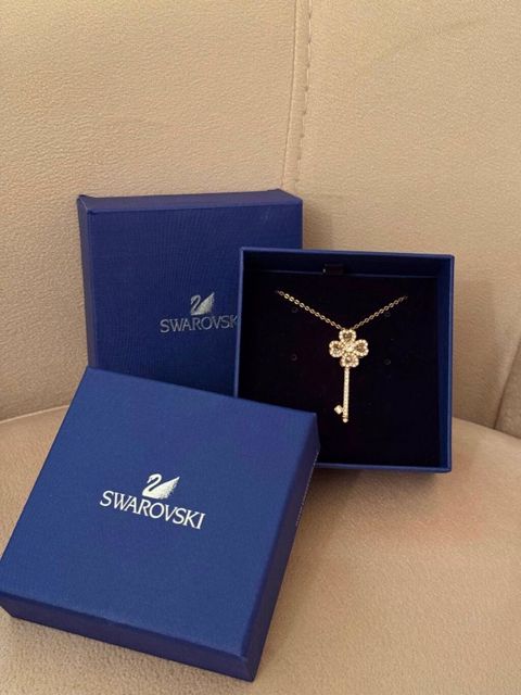 Orginal baha alinib Swarovski boyunbağı – Açar formalı kulon — Bakı