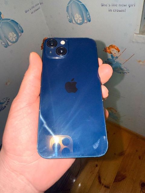 IPhone 13, Göy — Bakı