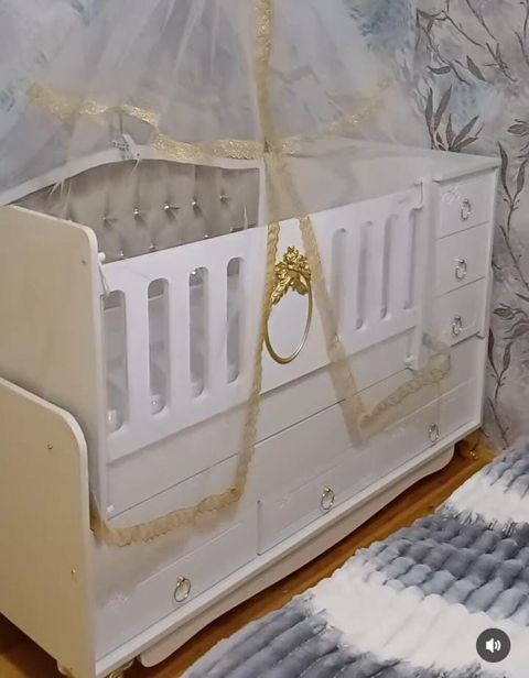 Beşik satılır 150 azn Matras var Ünvan Sumqayit.8927(GuluX) — Bakı