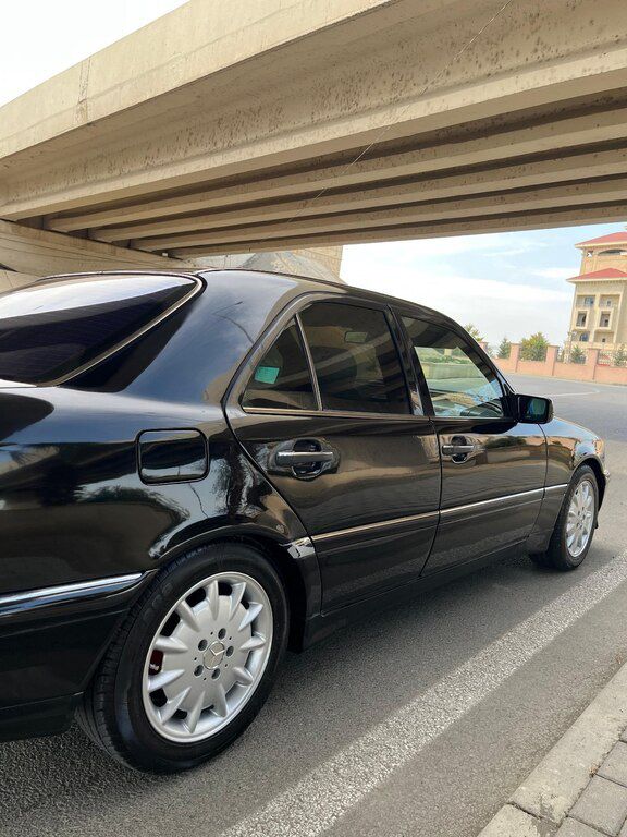 Mercedes C 240, 2.4 L, 1998 il, 300 000 km — Avtomobillər, Yevlax (7)