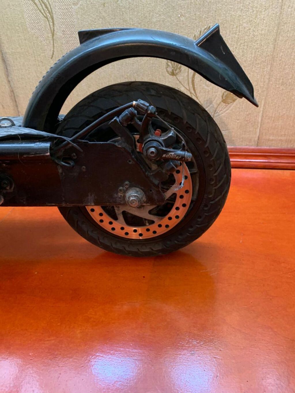 İşlənmiş Elektrik samokat 10", 751 - 1000 Vt, 36 - 45 km/s, Ünvandan götürmə, Pulsuz çatdırılma, Ödənişli çatdırılma — Mallar, Bakı (6)
