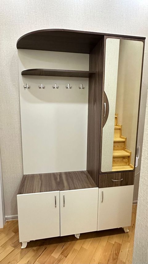İşlənmiş, 3 qapılı, Güzgülü, Qəhvəyi, Açılan, Düz dolab — Bakı