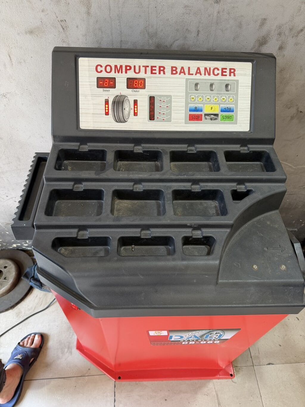 Daxı CB-988 “Computer Balancer” təkər balanslaşdırma aparatı — Mallar, Bakı (4)