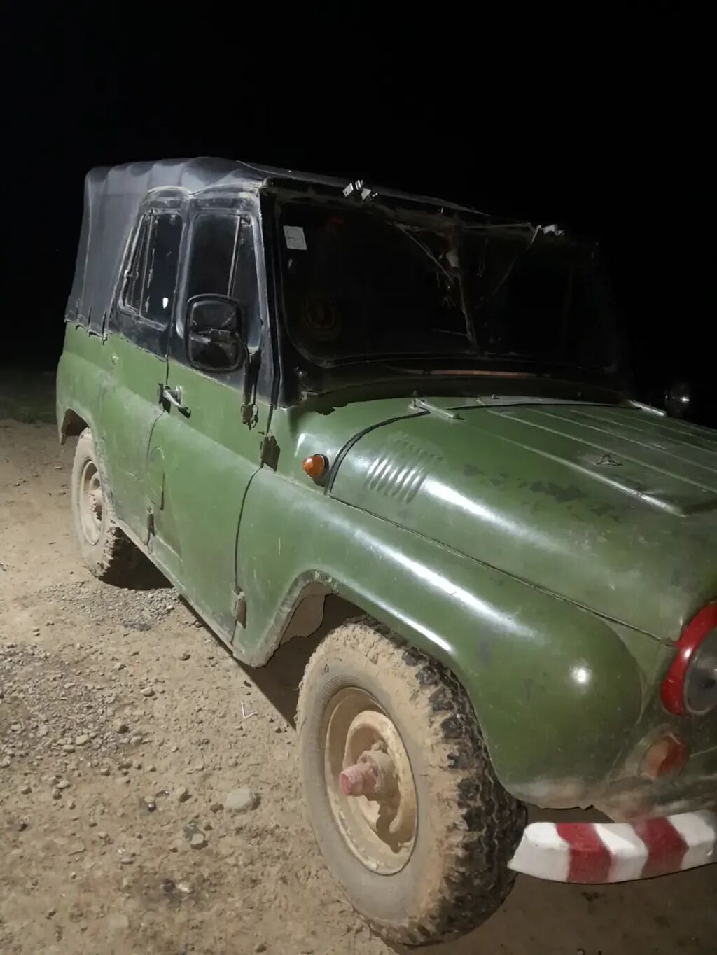 UAZ 469 of-roader, yaşıl rəng, yumşaq tavanlı (tentli) kuzov — Avtomobillər, Lənkəran (3)