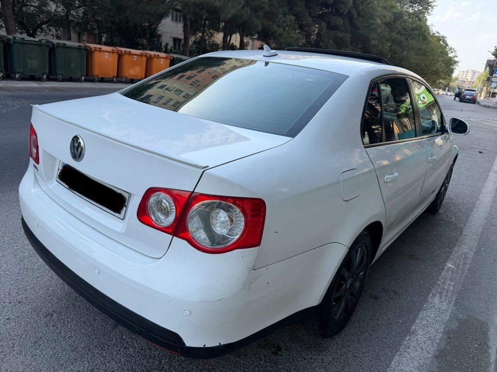 Volkswagen Jetta, 1.6 L, 2010 il, 243 000 km — Avtomobillər, Bakı (6)