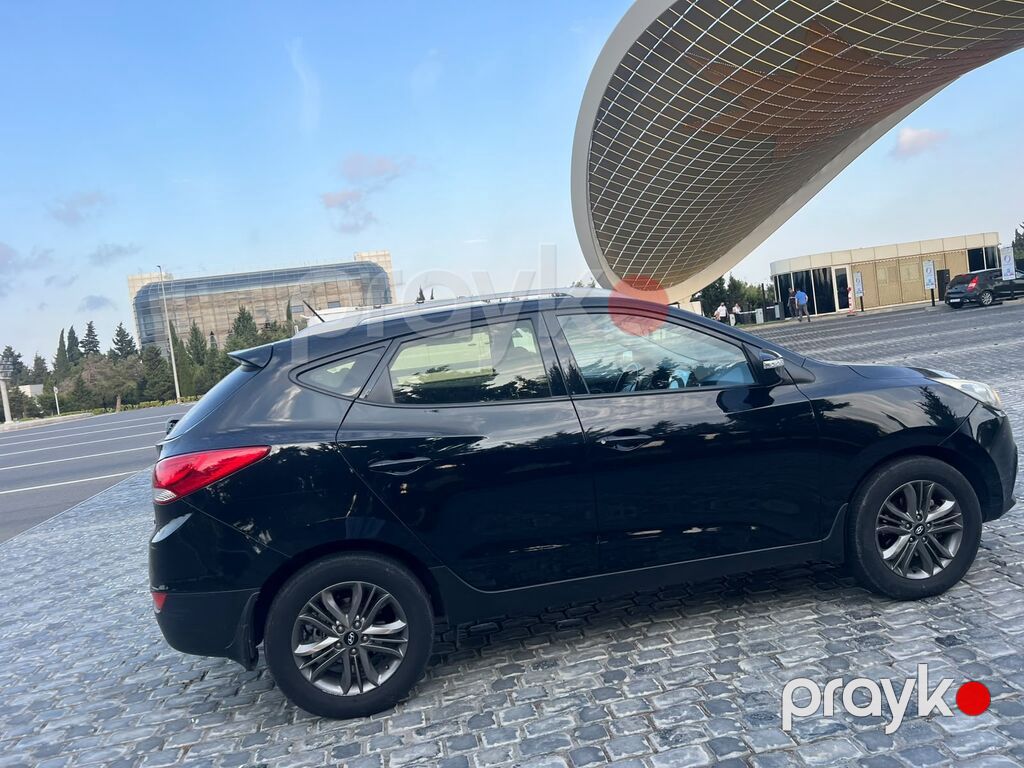 Hyundai ix35, qara rəng, benzinli krossover. Xüsusiyyətlər 77-KD-437 — Avto, Bakı (8)