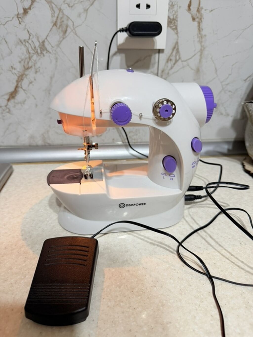 Dempower Ev Tipi Dikiş Maşını – DP-67 - Kompakt, yüngül masaüstü — Elektronika, Digah (2)