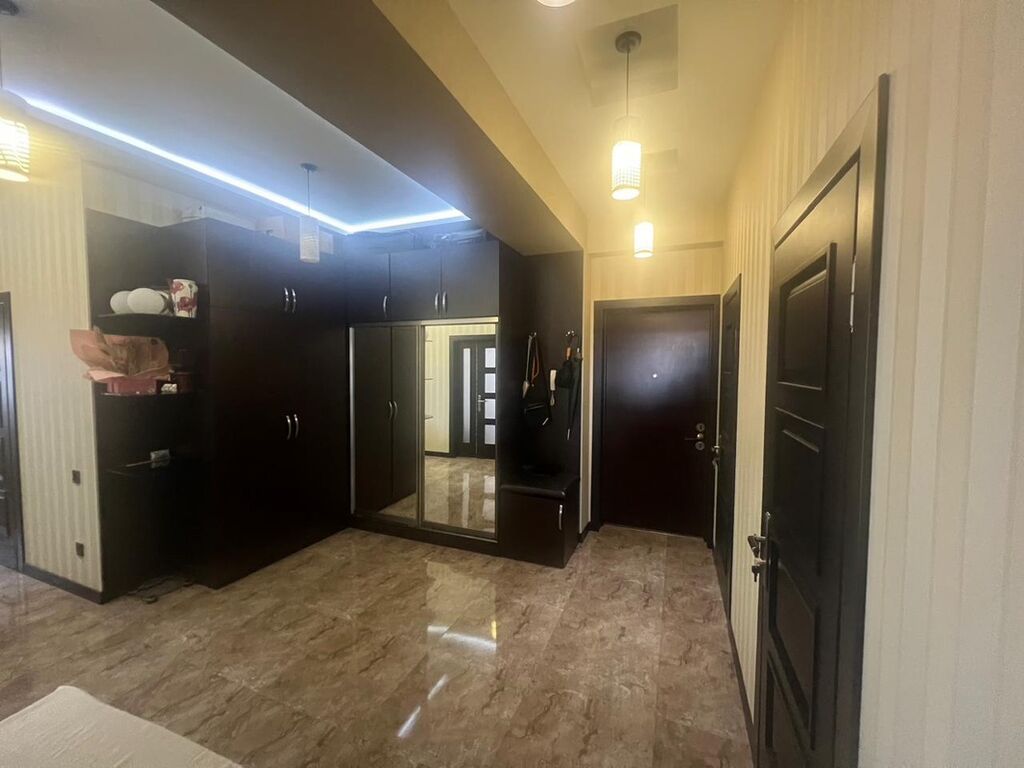 3 otaqlı, 136 kv. m — Daşınmaz əmlak, Bakı (3)