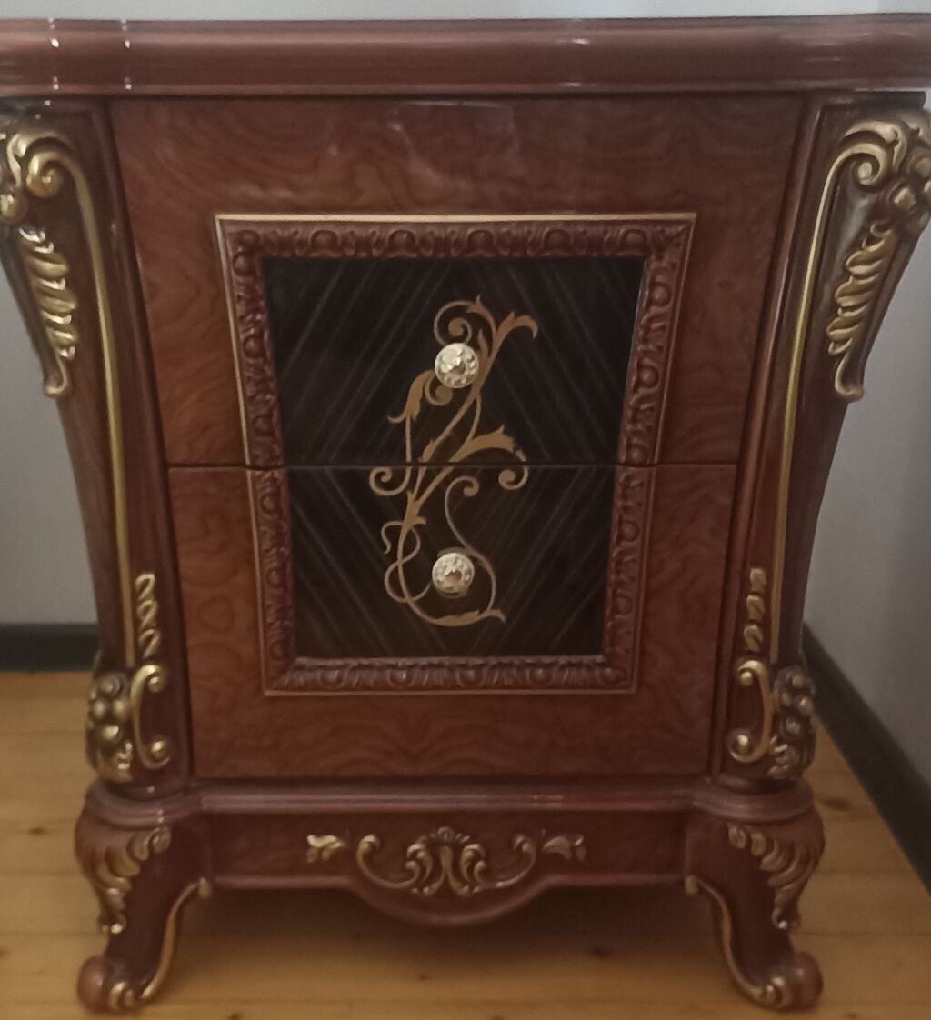 Yataq otağı dəsti – klassik barok üslubunda, zəngin oyma və qızılı — Mebel, Bakı (2)