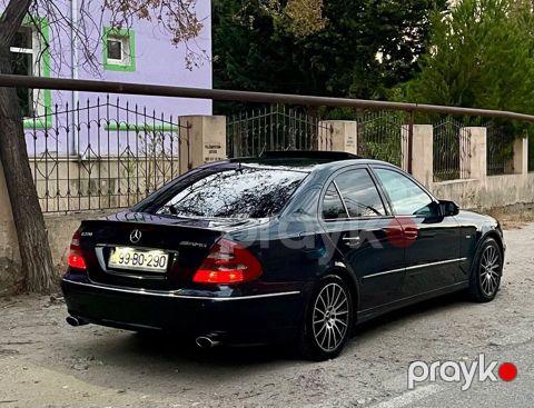 Mercedes-Benz E-Class: 2.7 l 2003 il Sedan — Sumqayıt