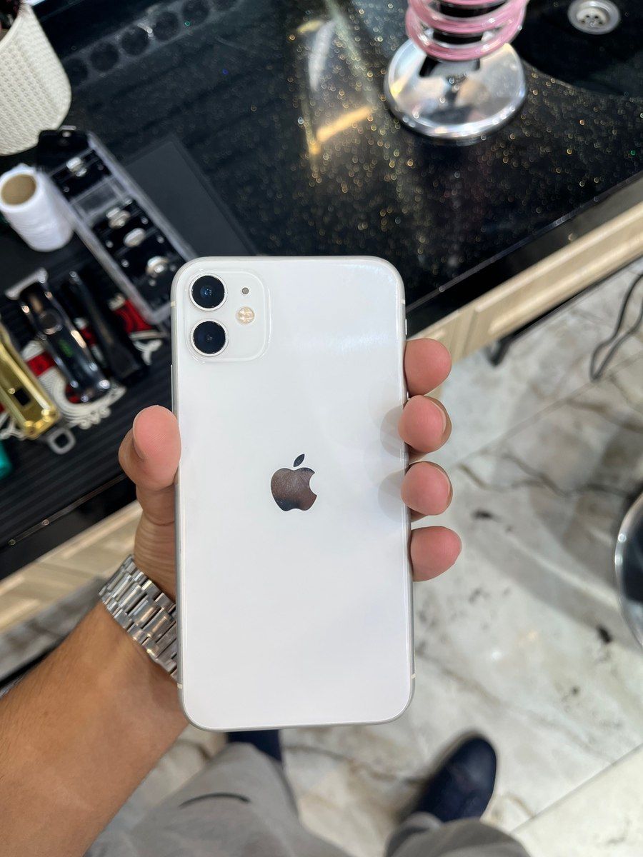 Apple iPhone 11 White 64GB/4GB — Smartfonlar, Bakı