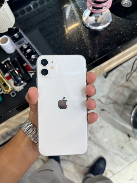Apple iPhone 11 White 64GB/4GB — Bakı