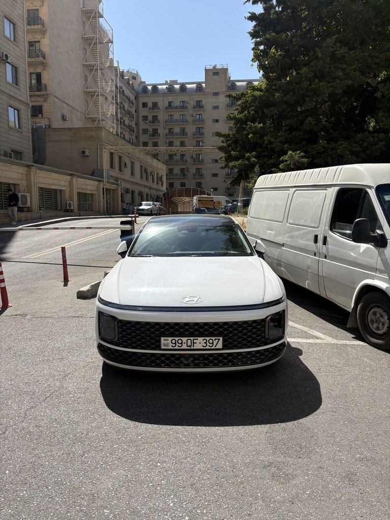Hyundai Grandeur, 1.6 L, 1.49 kWh, 2023 il, 62 000 km — Avtomobillər, Bakı