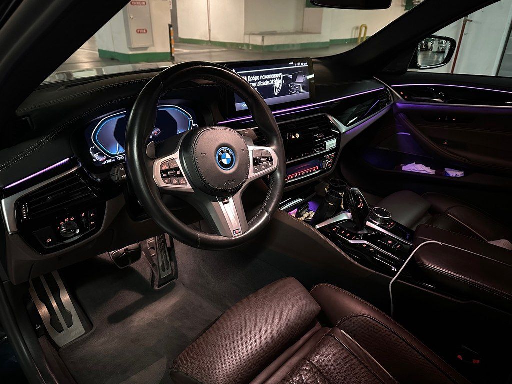 BMW 530e, 2.0 L, 12 kWh, 2022 il, 46 000 km — Avtomobillər, Bakı (10)