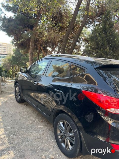 Hyundai ix35, qara rəng, benzinli krossover. Xüsusiyyətlər — Bakı