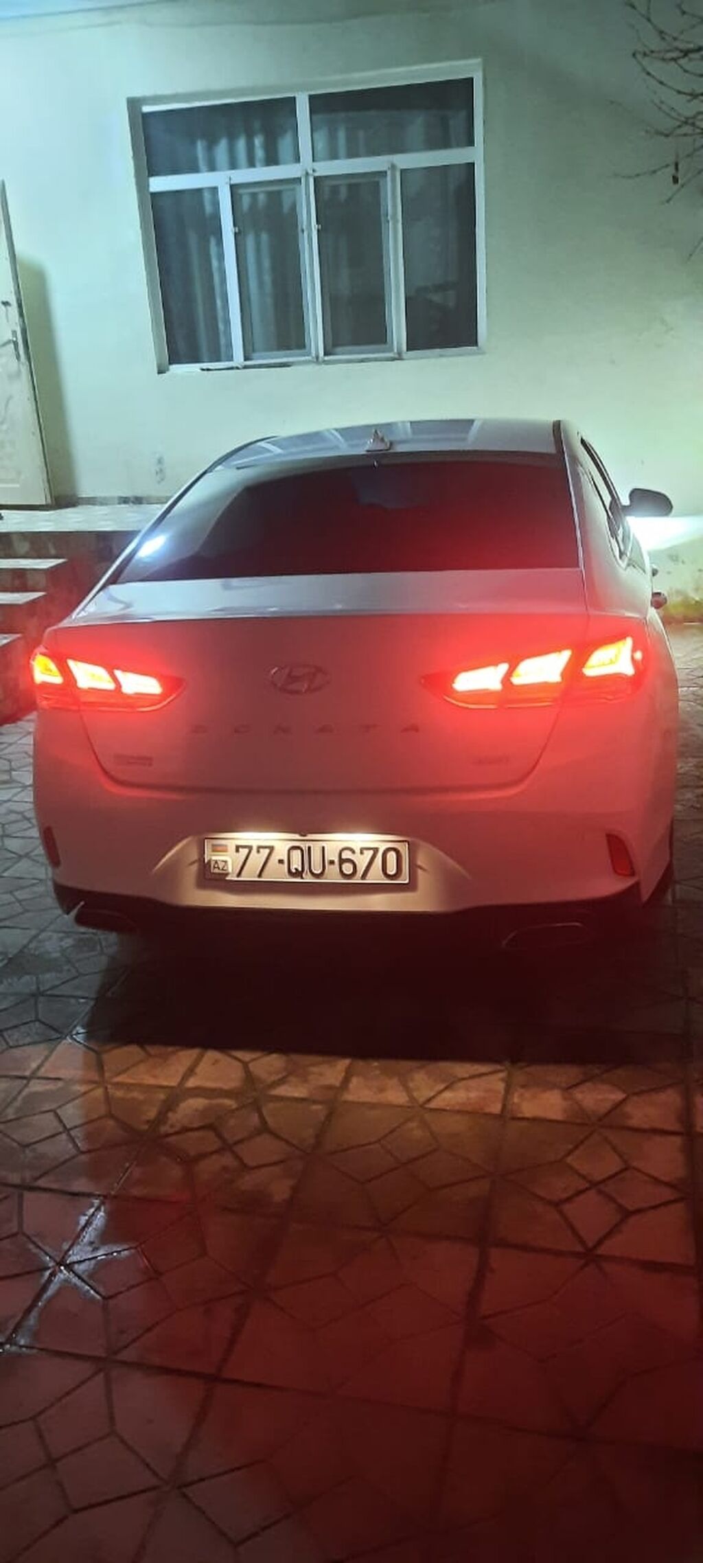 Hyundai Sonata – ağ rəngli, sedan kuzovlu. Şık və aerodinamik dizayn — Avto, Bakı (7)