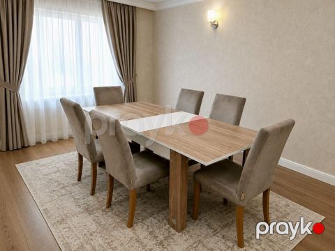 Qonaq otağı üçün, İşlənmiş, Açılan, Dördbucaq masa, 6 stul — Bakı