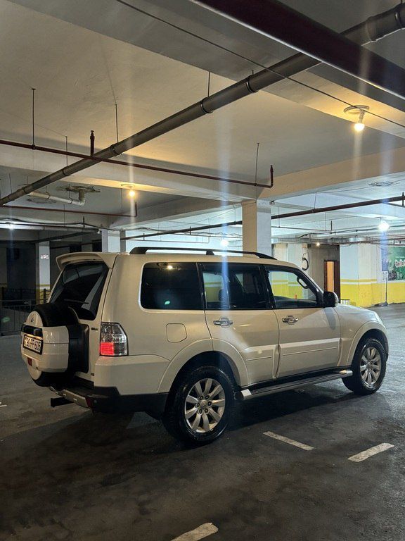 Mitsubishi Pajero, 3.8 L, 2009 il, 305 000 km — Avtomobillər, Bakı (4)