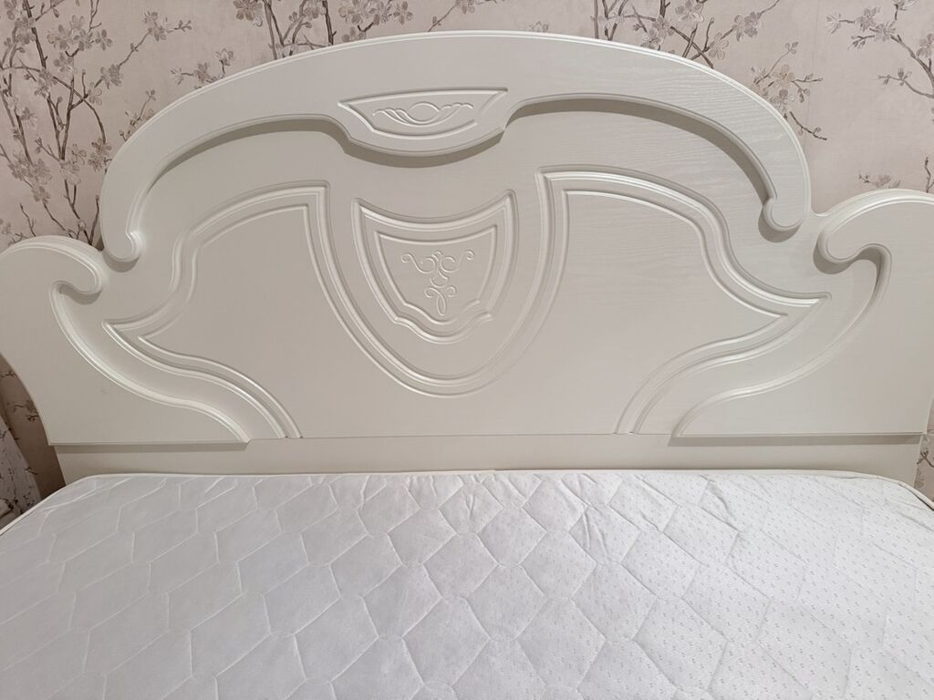 Klassik üslubda yataq dəsti üçün mebel komplekti təqdim olunur — Mebel, Xırdalan (4)
