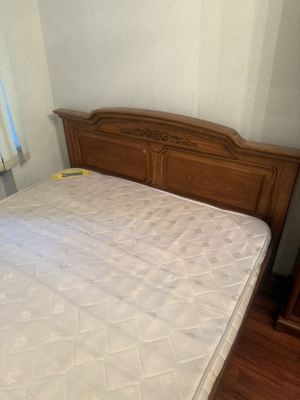 Matrasli taxt - Material: təbii ağacdan massiv (qəhvəyi ton), üzərində — Mebel, Bakı (5)