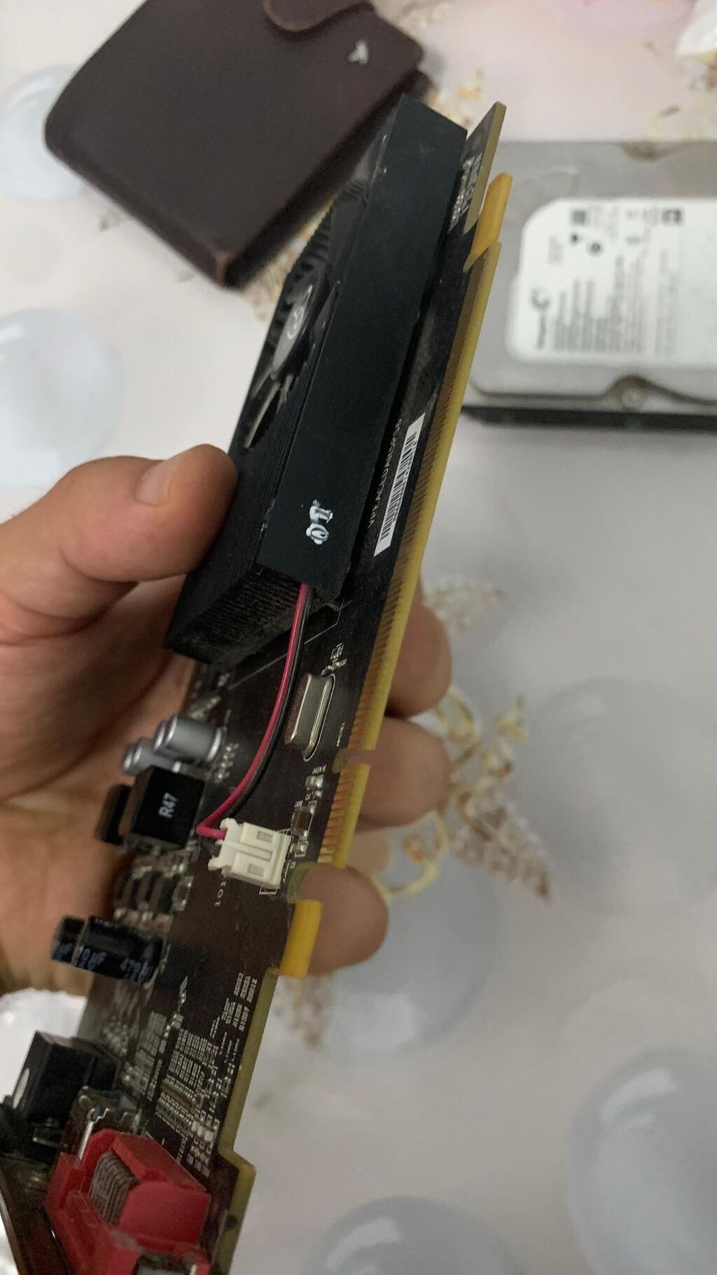 AMD Radeon5450 2GB qrafik kart PC üçün T ideal vəziyyətdə az işlənib — Elektronika, Bakı (3)