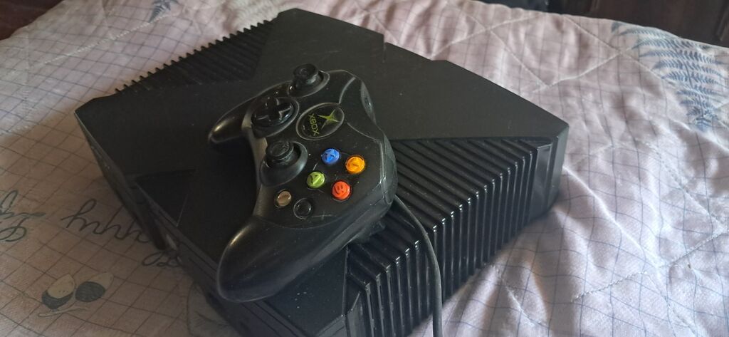 Microsoft Xbox (orijinal model) oyun konsolu Xüsusiyyətlər: - Model — Elektronika, Bakı (2)
