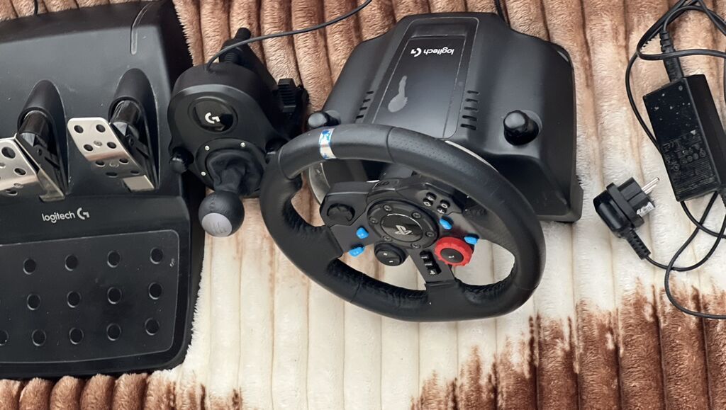 Satılır Logitech G29 Driving Force sükan dəsti + pedal və — Elektronika, Bakı (2)