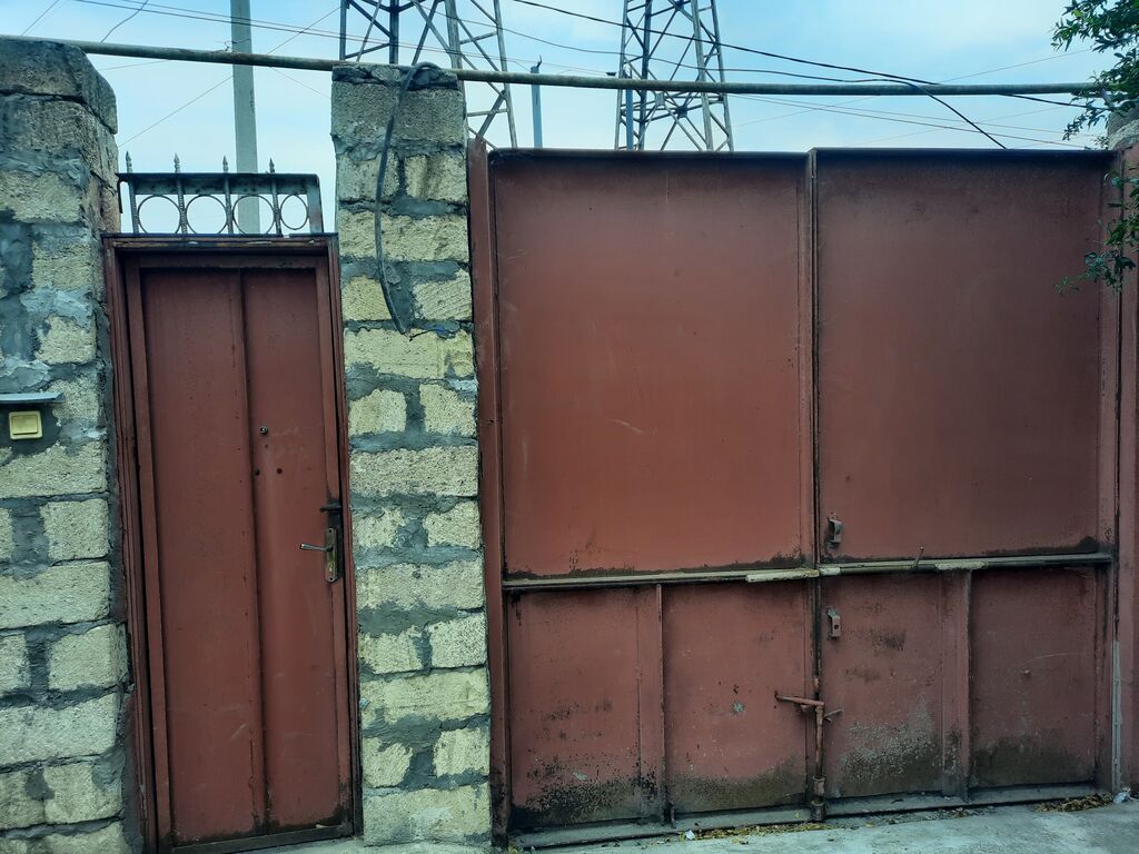 İşlənmiş Dəmir Həyət darvazası, Yana açılan, Mexaniki, Qapı ilə, rəng - Qırmızı, Kredit yoxdur, Ünvandan götürmə — Mallar, Mingəçevir (2)