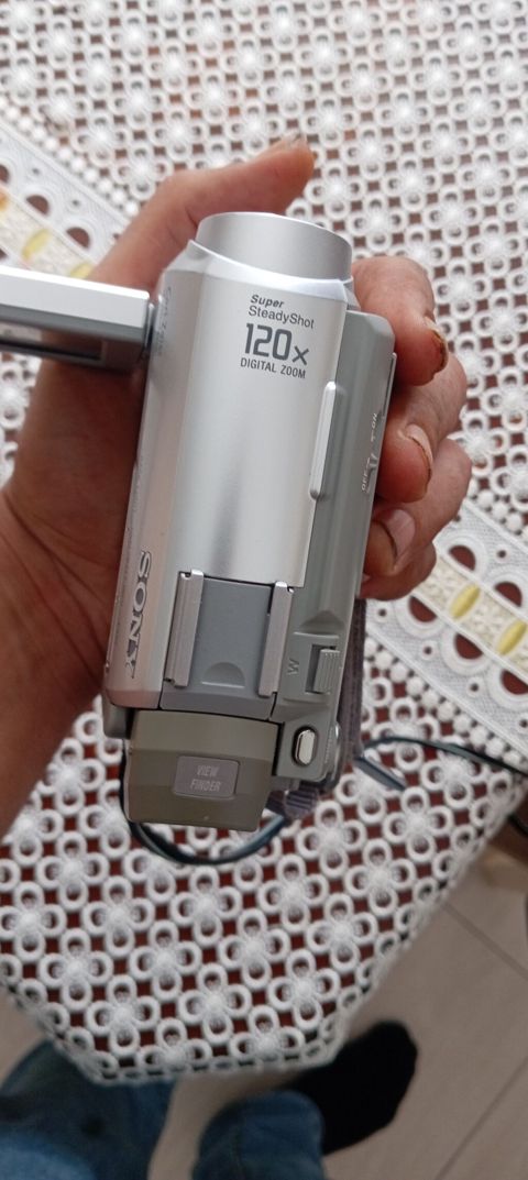 Sony Handycam DCR‑HC20E (PAL) videokamera - Carl Zeiss Vario‑Tessar — Digah