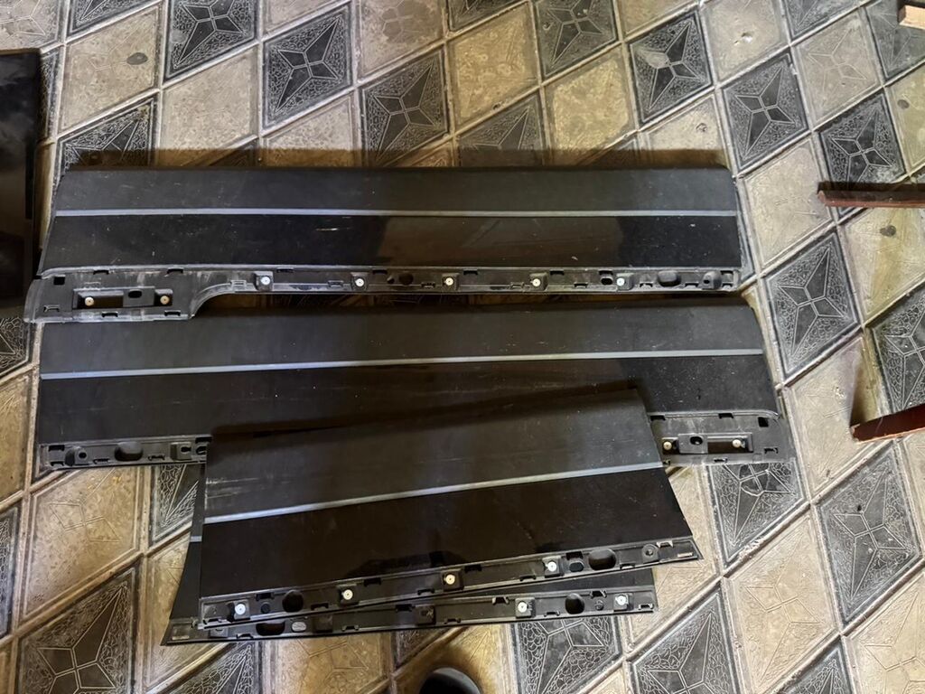 Land Rover üçün orijinal xarici ehtiyat hissələri dəsti Tərkib: - Ön — Ehtiyat hissələri, Bakı (9)