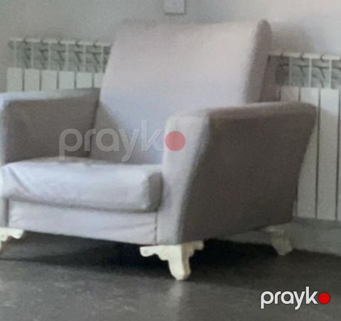 Bej rəngli yumşaq mebel dəsti - Tərkib: 1 ədəd geniş 3 nəfərlik divan