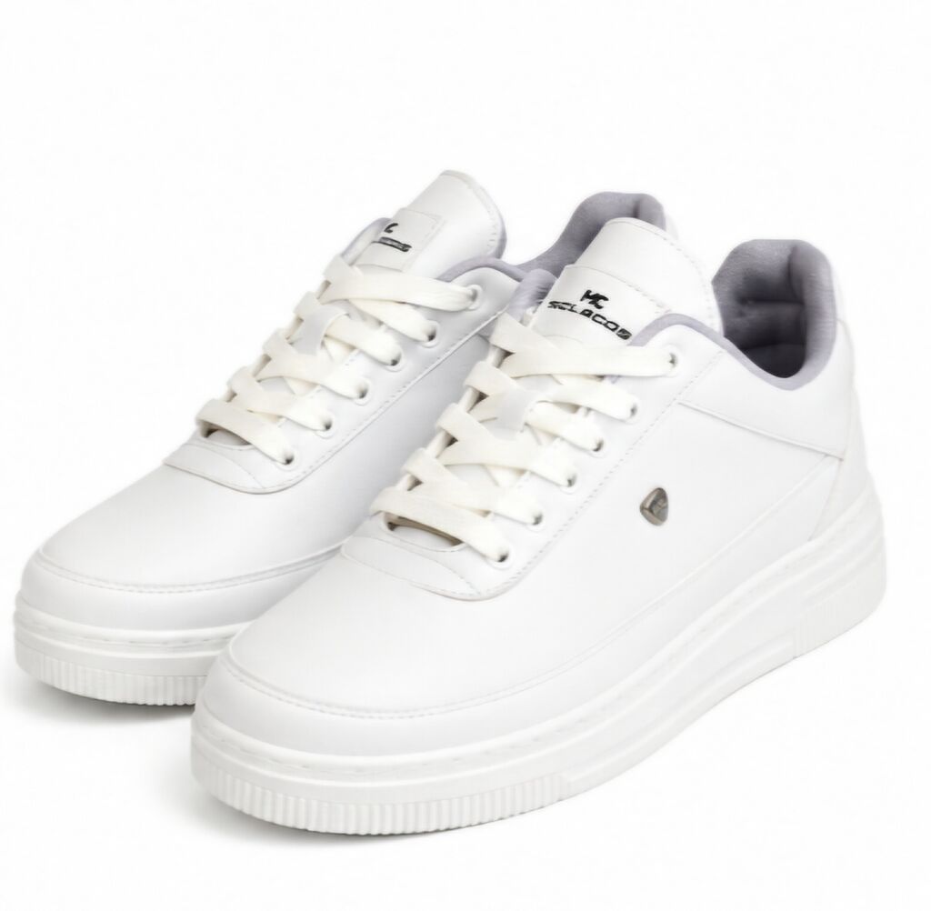 Ağ rəngli MC Mclacos kişi krossovkası - Model: MC Mclacos low-top — Şəxsi əşyalar, Bakı