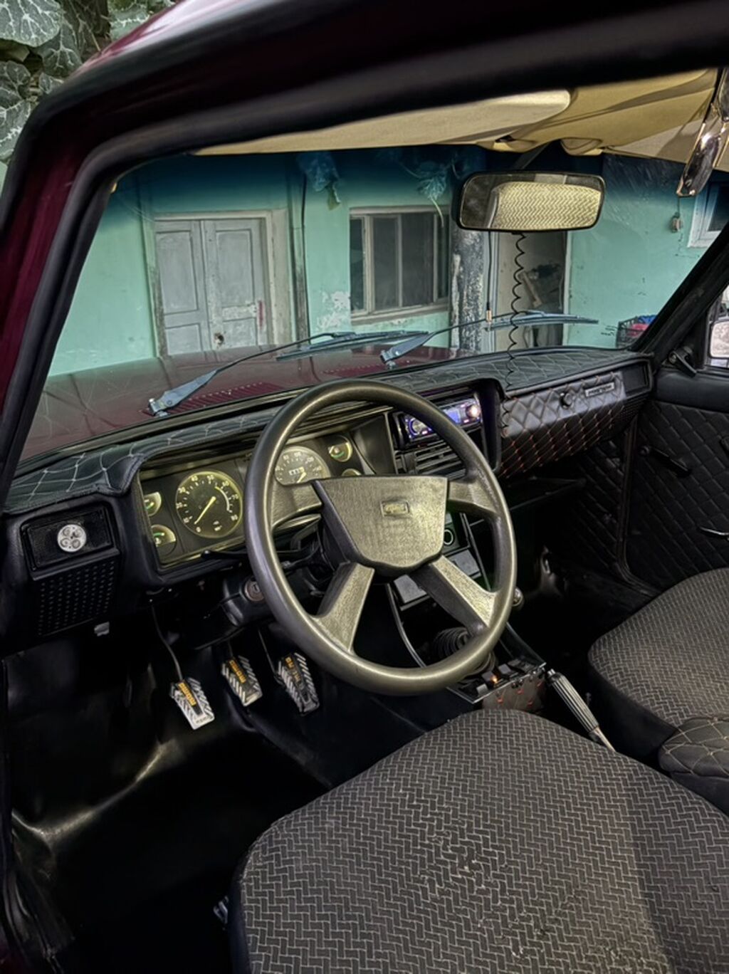 VAZ 2107 sedan - Kuzov: 4 qapılı sedan, tünd qırmızı/bordo rəng — Avto, Horadiz (6)