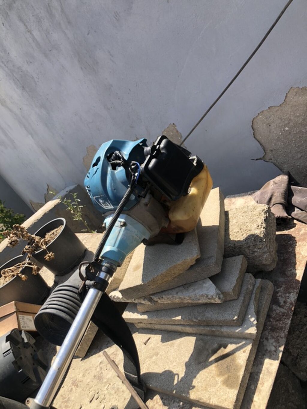 Benzinlə işləyən otbiçən/trimmer - Güclü benzin mühərriki, arxaya — Mallar, Digah (4)