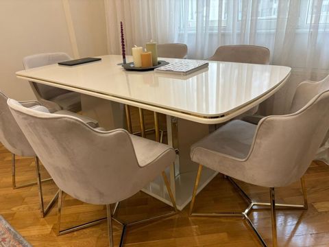 Masa dəsti satılır 500azn. 6 stullla Fabrik istehsali. Yaxsi — Bakı