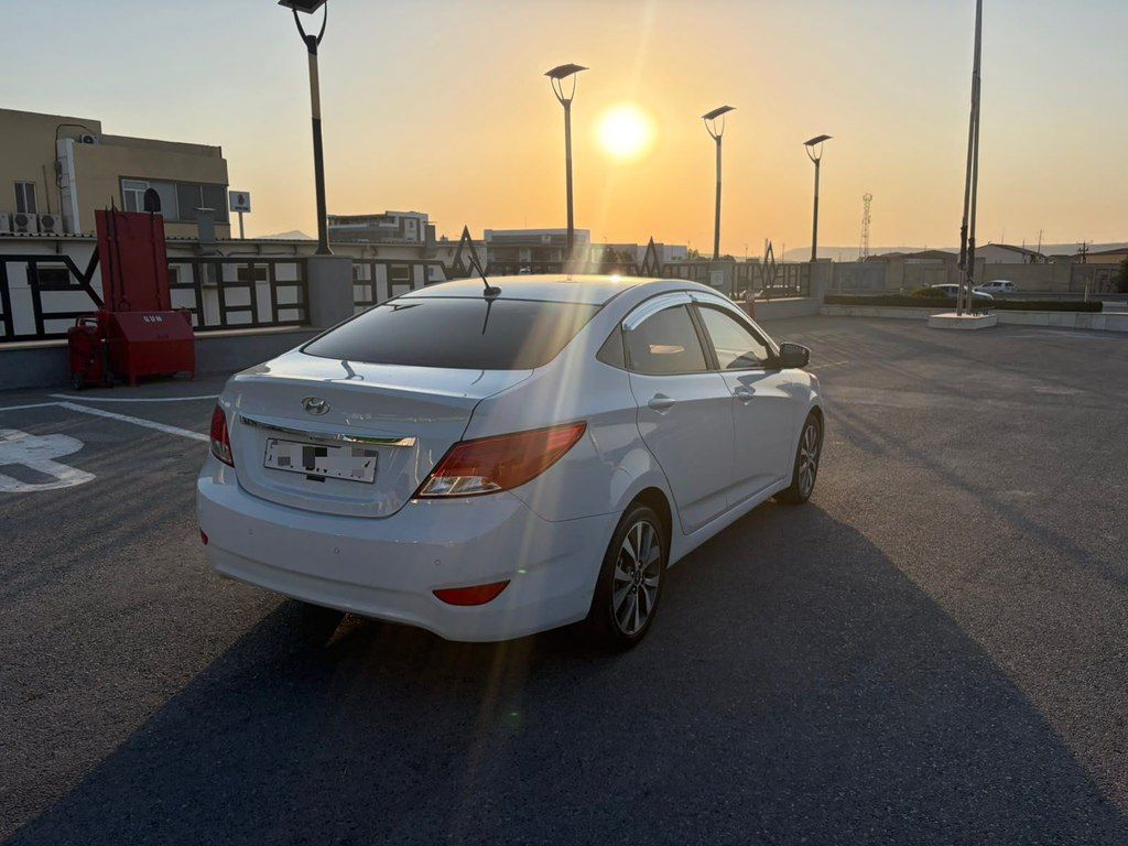 Hyundai Accent, 1.4 L, 2018 il, 100 000 km — Avtomobillər, Bakı (6)